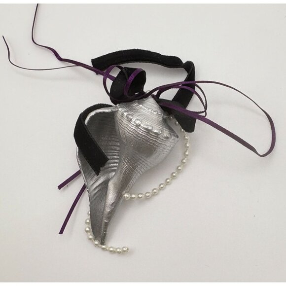 Vintage Silver Tone Conch Shell Christmas Ornament Purple Black Ribbon Accents - Picture 2 of 6